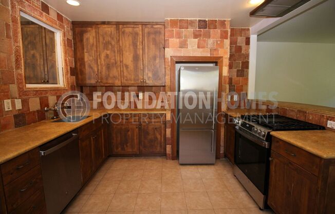2020 5th Ave