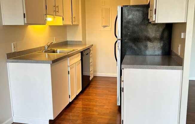 1 bed, 1 bath, 646 sqft, $1,450, Unit 403