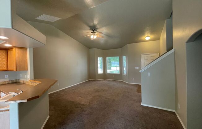 4 Bed Meridian Home w/ 3 Car Garage & over 1,800 Sq. Ft!