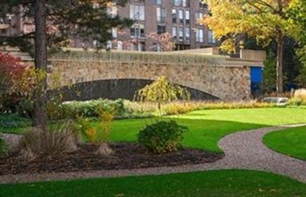 1 bed, 1 bath, 725 sqft, $2,750, Unit 902