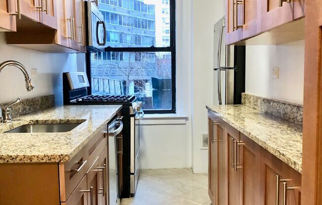 1 bed, 1 bath, 850 sqft, $4,825, Unit 2N