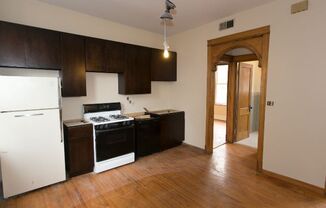 848 50 N LEAVITT