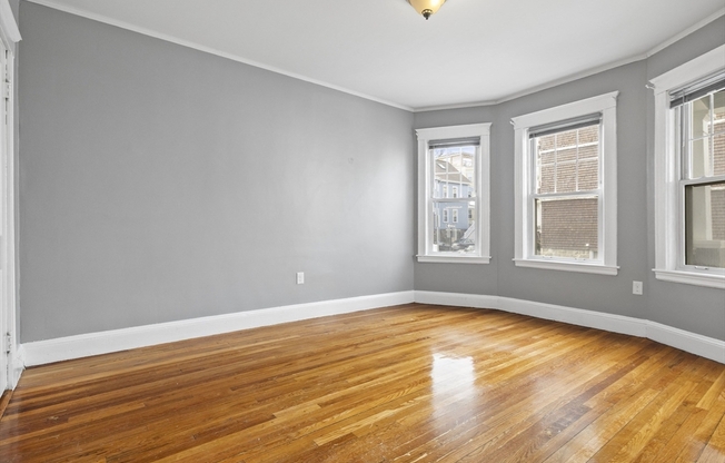 55 WHITTEN ST