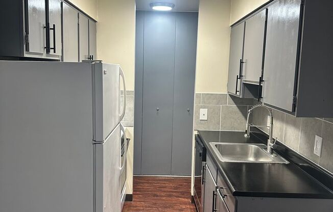 1 bed, 1 bath, 760 sqft, $1,025, Unit 103N