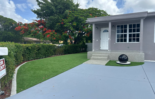 3095 W FLAGLER