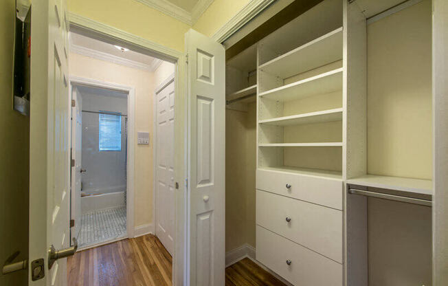 1 bed, 1 bath, 601 sqft, $2,995