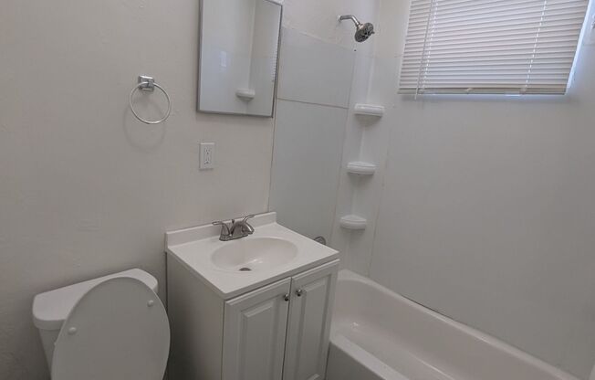 Hillcrest Apartments