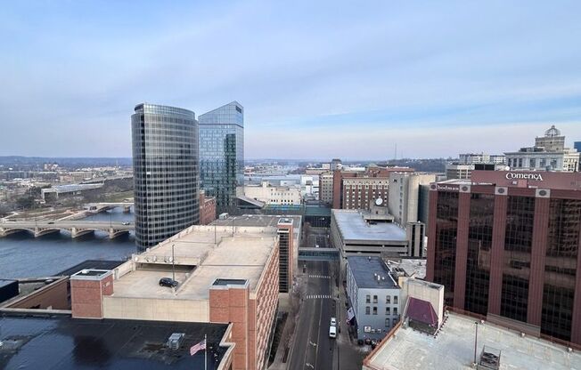 107 Campau Circle NW (The Plaza Towers)