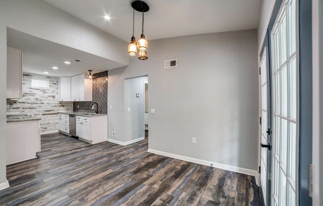 Gorgeous - Remodel - Like New 3 Bed 2 Bath Home