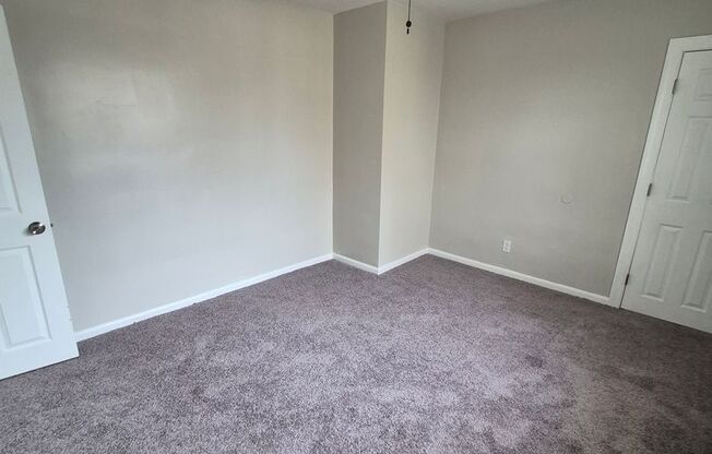 1 bed, 1 bath, 650 sqft, $1,225, Unit 03-1506