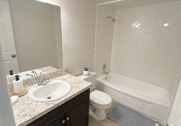 121 DANUBE AVE