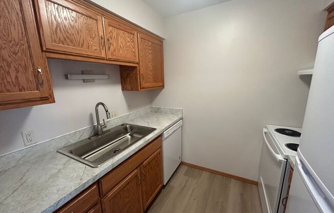 992 Third Street
