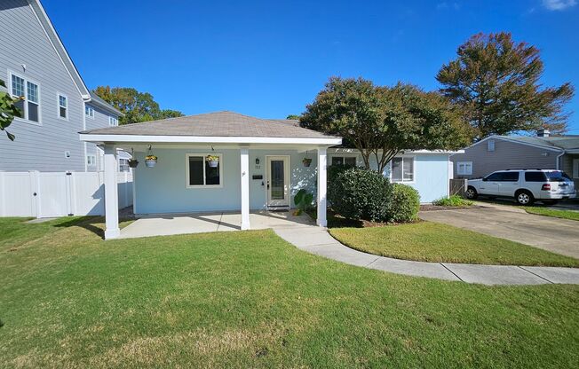 Beautiful 3 Bedroom Cottage Blocks From The Oceanfront