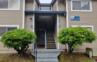 Gorgeous ground floor 1 bedroom condo