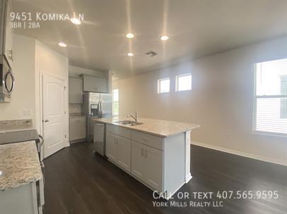 9451 KOMIKA LN