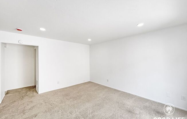 Charming 1BD/1BA W/ Reserved Parking and Community Laundry in Linda Vista!