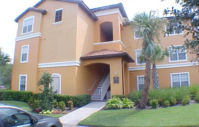 First Floor 2/2 in Gated Cypress Fairway !!