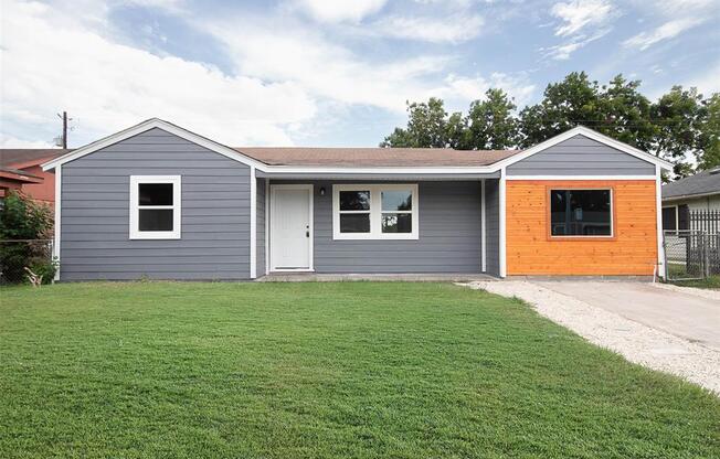 3205 STALLINGS DR
