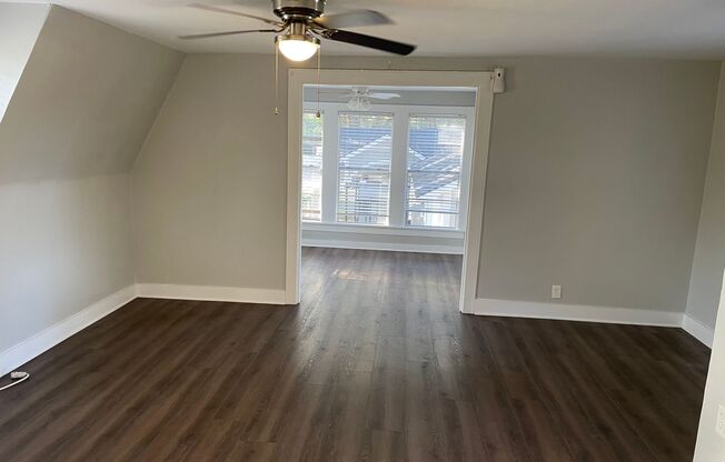 1 bed, 1 bath, $850, Unit Apt. E