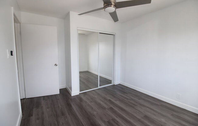 11308 S Figueroa St
