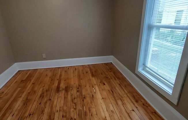 2 beds, 1 bath, 790 sqft, $1,290, Unit 705 Conway St