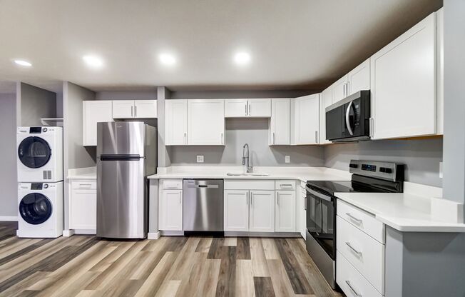 3 beds, 2 baths, 1,130 sqft, $1,875, Unit 5564-03