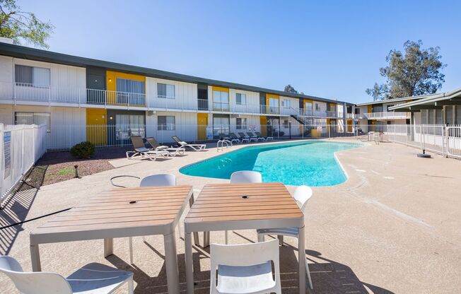 2 beds, 1 bath, 780 sqft, $1,149, Unit 11502