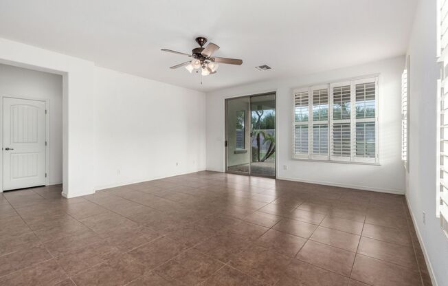 Move In ready home in Power Ranch!