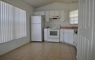 2 beds, 2 baths, $1,600