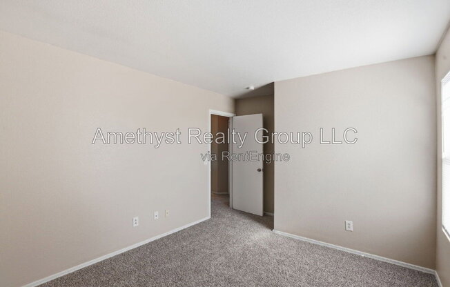 4 beds, 2.5 baths, 2,317 sqft, $2,295