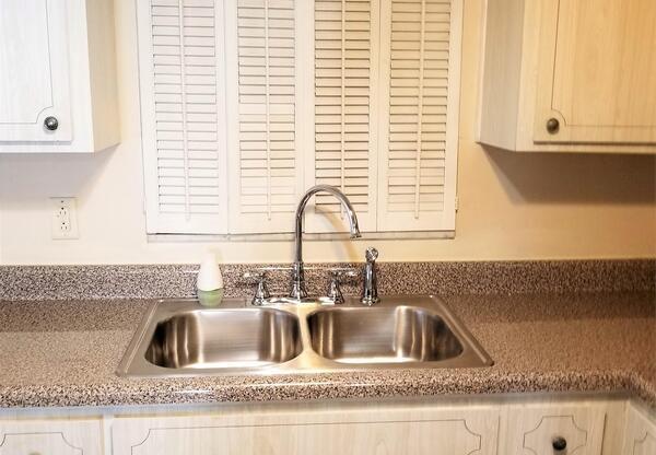 108 WESTCLIFF CIR