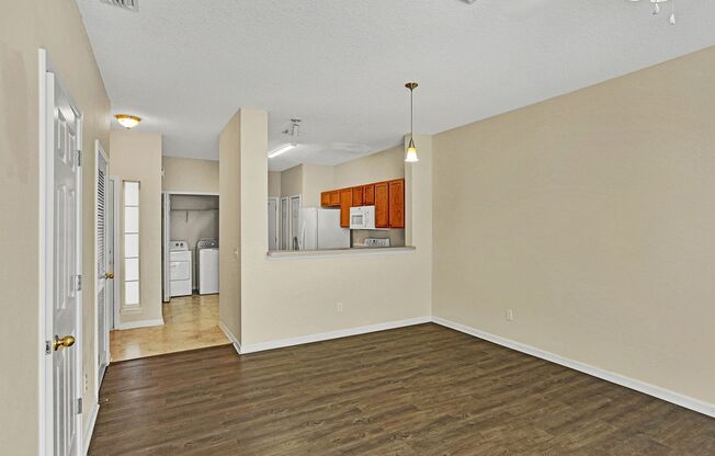 2 bedroom/ 2.5 bathroom in gated St Johns county!