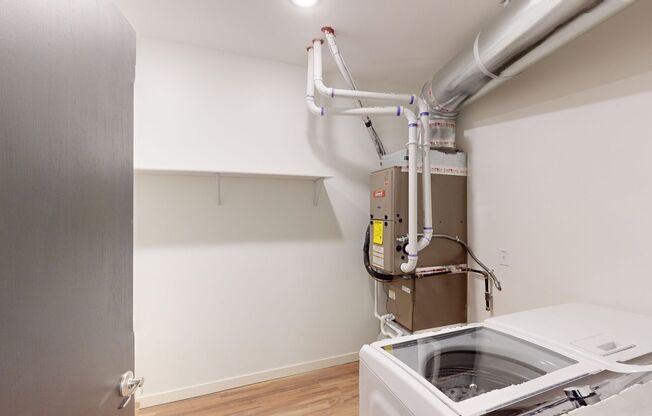 1 bed, 1 bath, 1,003 sqft, $1,295, Unit 7950-1313