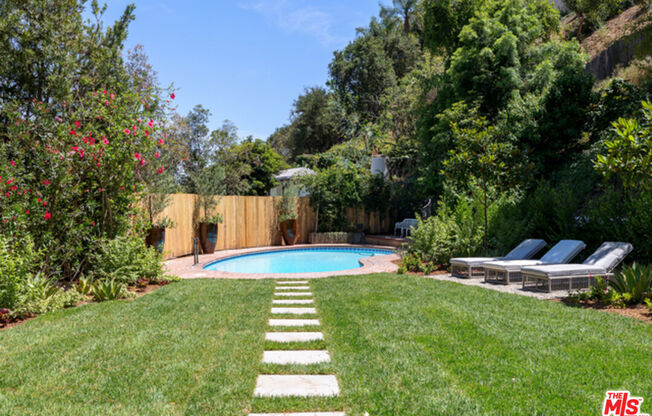 10120 CIELO DR