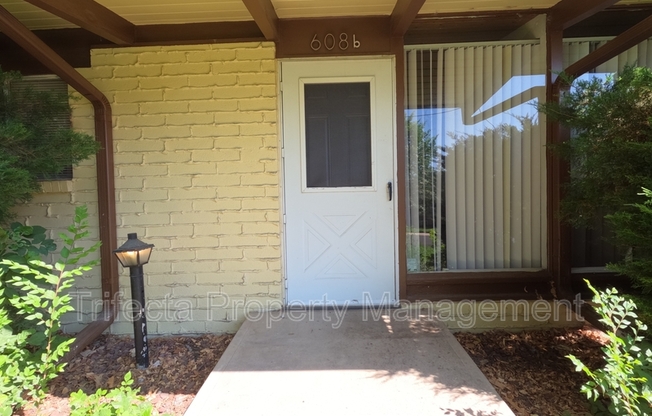 608 B PARKER ST
