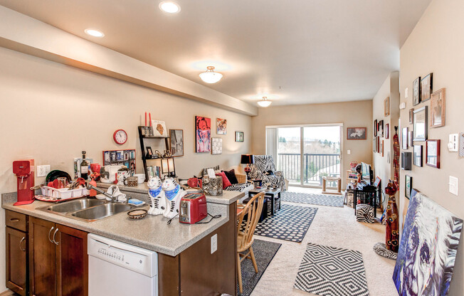 2 beds, 2 baths, 966 sqft, $2,440, Unit 309