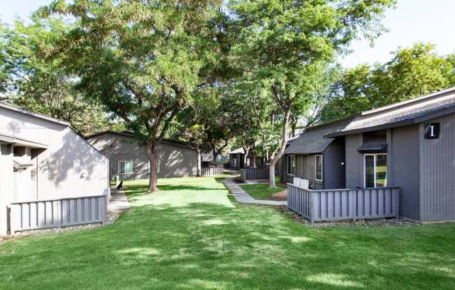 Maple Ridge Apartments Exterior