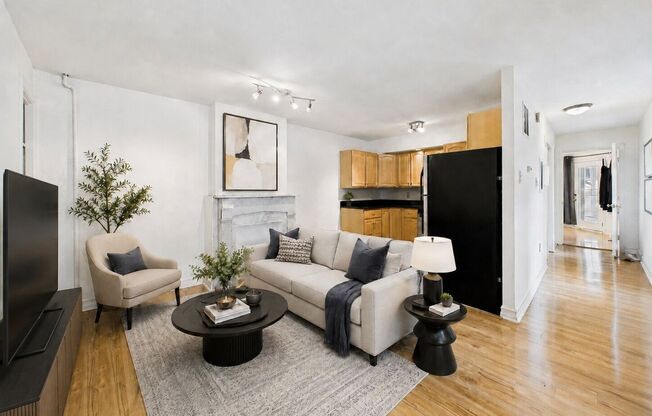 Charming Fairmount 1 Bed with Private Patio, Free Laundry & Storage