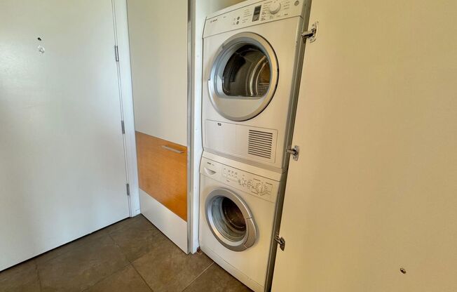 1 bed, 1 bath, $2,400, Unit # 2204