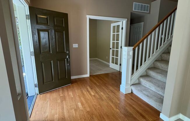 3bd/2.5ba Renton Home