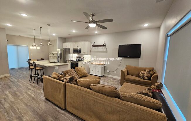 Beautiful Furnished 2bed 2.5 bath Townhome in North Grand Junction near 24 1/2 rd