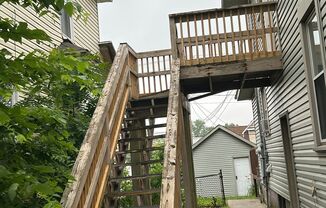 1508 E Main St