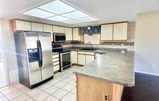 3 beds, 2.5 baths, $2,000