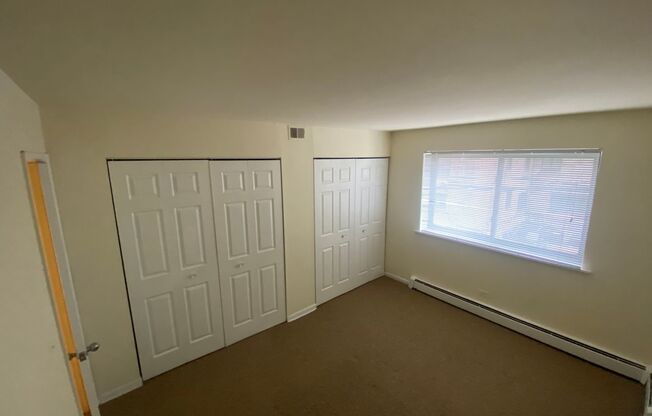 1 bed, 1 bath, 700 sqft, $1,575, Unit 421-#406