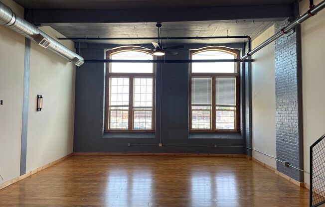 1 bed, 1 bath, 1,350 sqft, $1,750, Unit 225