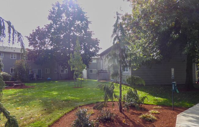 2 beds, 1 bath, 806 sqft, $1,549, Unit 36