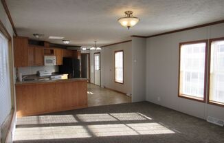 3 beds, 2 baths, $950