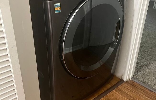 1 bed, 1 bath, 800 sqft, $900, Unit 124