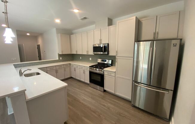 2 beds, 2 baths, 1,450 sqft, $3,100, Unit 0919