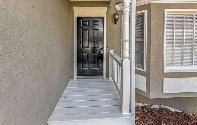 Stunning and Spacious 4 BR/3.5 BA Home in Mableton!